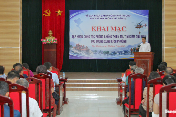 Phường Phú Thượng tập huấn lực lượng xung kích, nâng cao năng lực ứng phó thiên tai