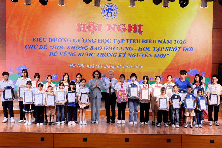 Hà Nội biểu dương 250 gương học tập tiêu biểu