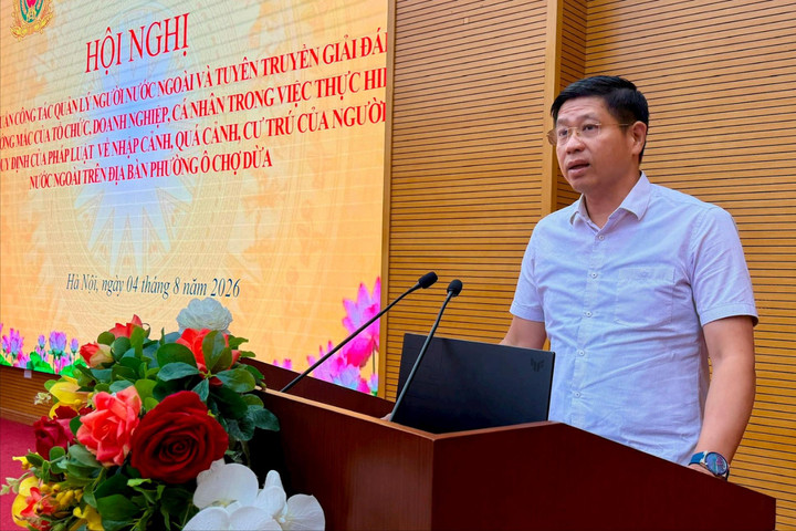Phường Ô Chợ Dừa tuyên truyền pháp luật về xuất nhập cảnh, quản lý người nước ngoài