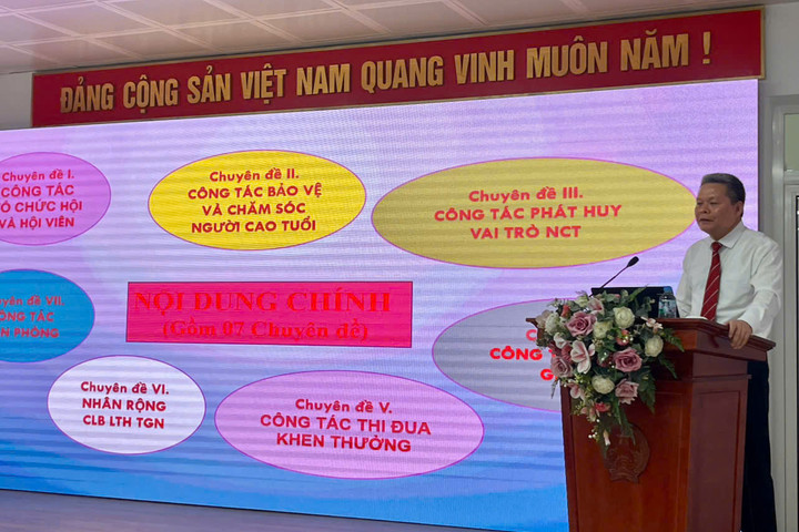 Nghĩa Đô: Hỗ trợ người cao tuổi “Sống vui, sống khỏe, sống có ích”