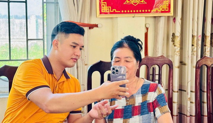 Xã Tam Hưng: Đưa công nghệ số đến gần hơn với người dân