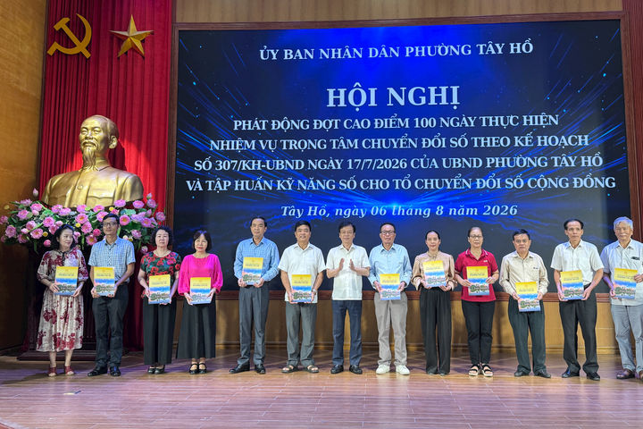 Phường Tây Hồ phát động cao điểm chuyển đổi số toàn diện