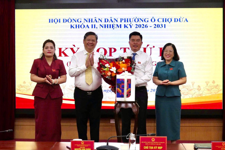 HĐND phường Ô Chợ Dừa tổ chức kỳ họp xem xét công tác nhân sự