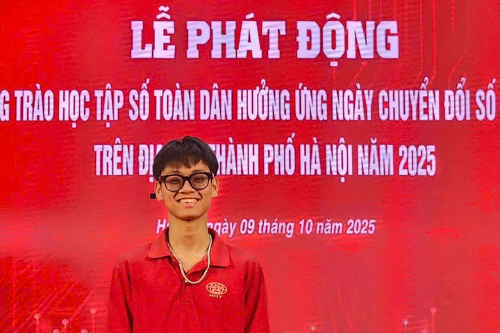 Sinh viên công nghệ làm cầu nối đưa chính quyền số đến gần người dân