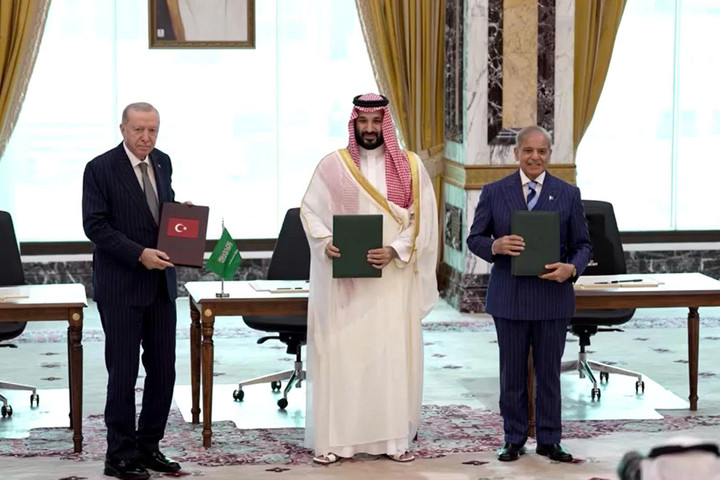 Ả Rập Saudi, Thổ Nhĩ Kỳ và Pakistan lập liên minh phòng thủ