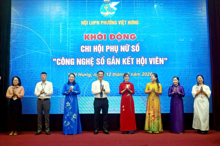 Phụ nữ phường Việt Hưng ra mắt mô hình điểm gắn với chuyển đổi số và an toàn thực phẩm