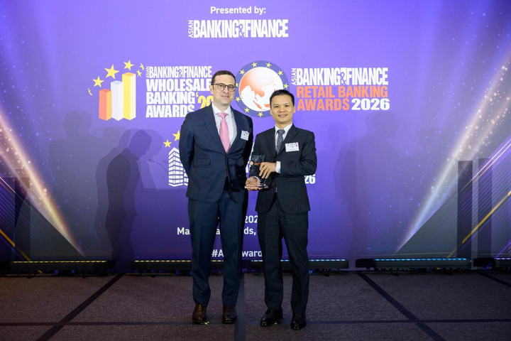 Techcombank là Ngân hàng Bán lẻ nội địa tốt nhất Việt Nam trong 5 năm liên tiếp