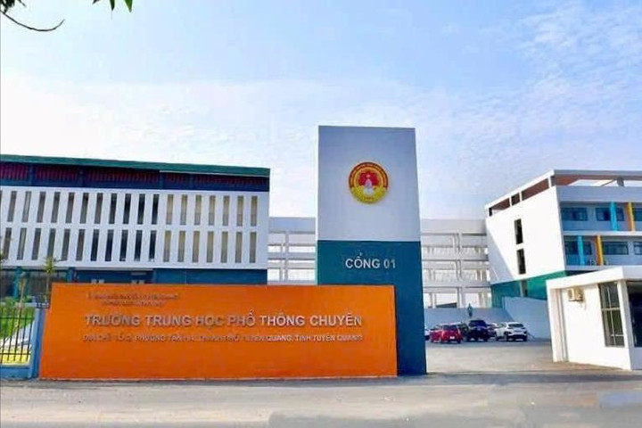 Bộ Giáo dục và Đào tạo thành lập Đoàn giám sát tổ chức thi lại tốt nghiệp THPT tại Tuyên Quang