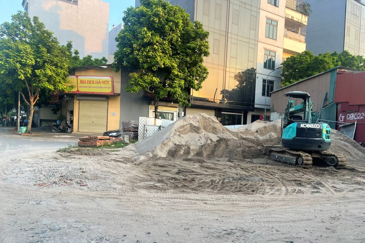 Phường Dương Nội: Cần xử lý dứt điểm tình trạng tái lấn chiếm vỉa hè, lòng đường