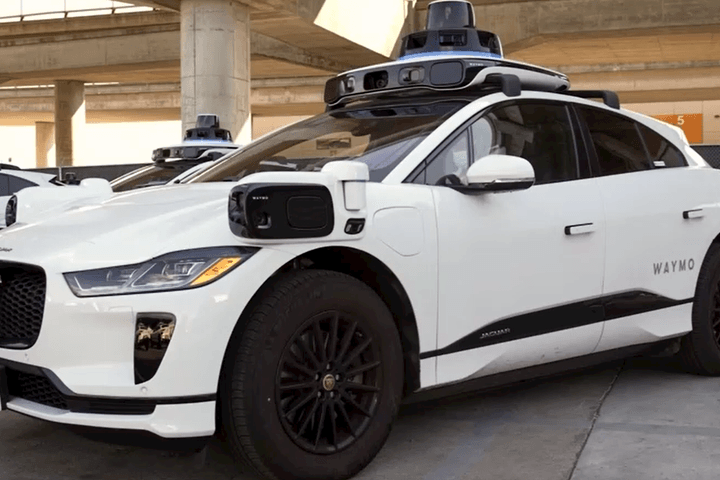 Cuộc đua robotaxi tăng tốc tại châu Âu
