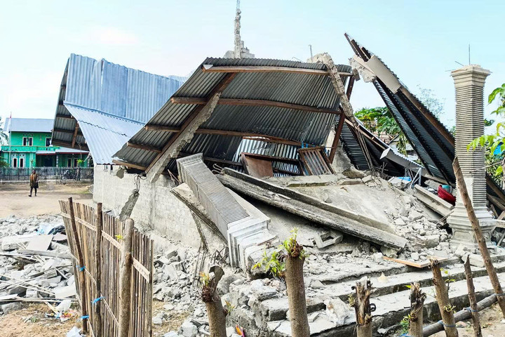 Động đất Indonesia: 51 người chết, hàng nghìn người chưa thể về nhà