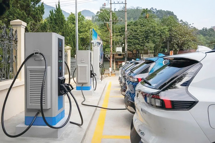 Đề xuất quy chuẩn về trụ sạc, trạm sạc xe điện