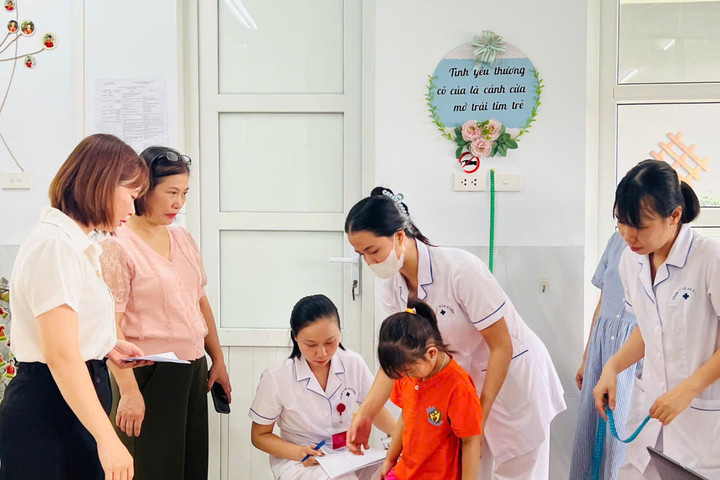 Xã Ô Diên: Khám sức khỏe định kỳ miễn phí cho trẻ em trên địa bàn