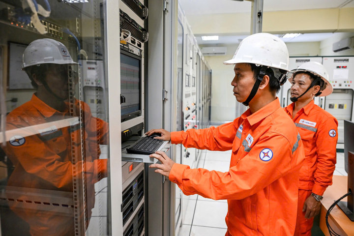 Hệ thống điện quốc gia vận hành an toàn trong cao điểm nắng nóng
