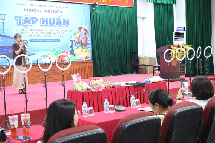Phường Phú Diễn: Khi công nghệ số từng bước đi vào hoạt động kinh doanh