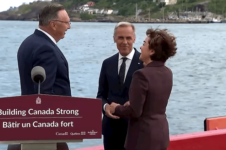 Canada trong vòng xoáy thuế quan với Mỹ