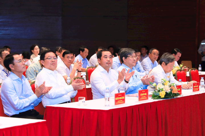 Trao đổi kinh nghiệm về triển khai thực hiện các định hướng lớn phát triển Thủ đô