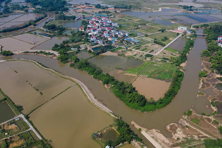 Hà Nội báo động lũ trên sông Tích
