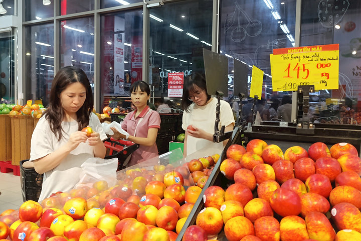 Đề xuất giảm thuế cho người làm công: Chạm đúng áp lực đời sống