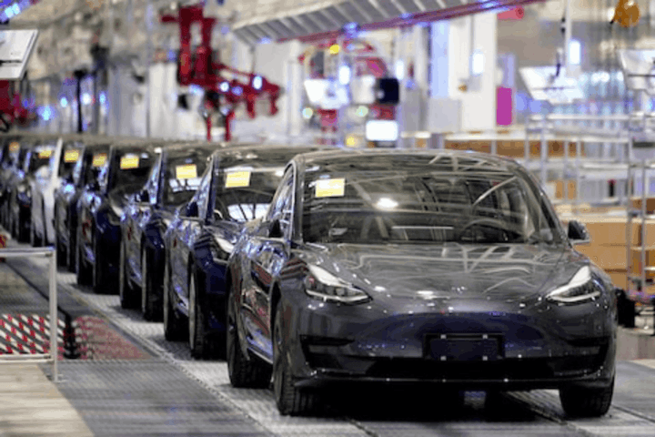 Tesla thu hồi gần 3 triệu xe trong chiến dịch kỷ lục tại Trung Quốc