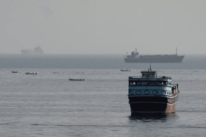 “D-Day kinh tế” phủ bóng lên thị trường dầu mỏ toàn cầu