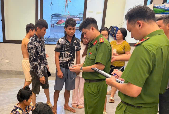 Mê Linh tăng cường test nhanh ma túy tại các công trình xây dựng