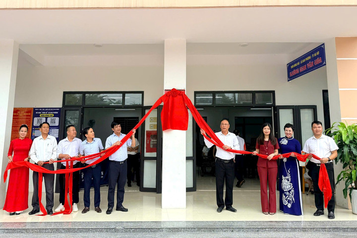 Xã Đan Phượng ra mắt mô hình điểm Nhà văn hóa - Khu thể thao thôn Đông Khê