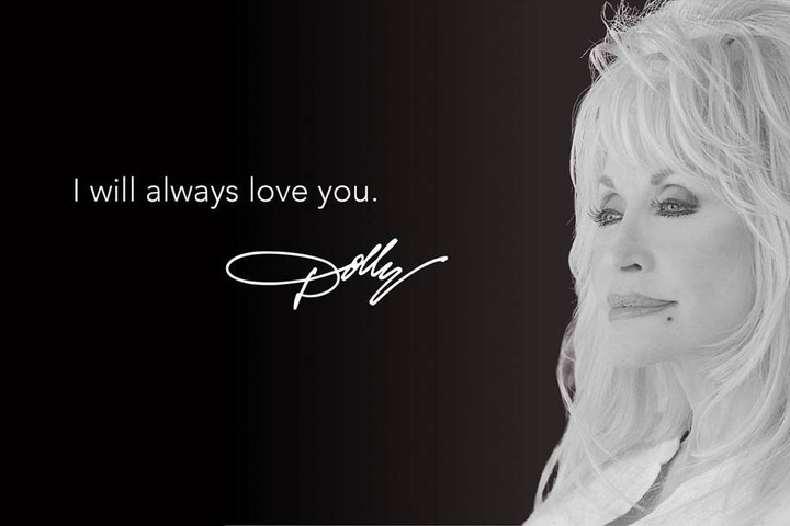 Nước Mỹ hạ cờ tiễn biệt tác giả "I will always love you"