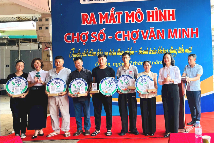 Xã Ô Diên đưa chợ truyền thống vào nhịp sống số