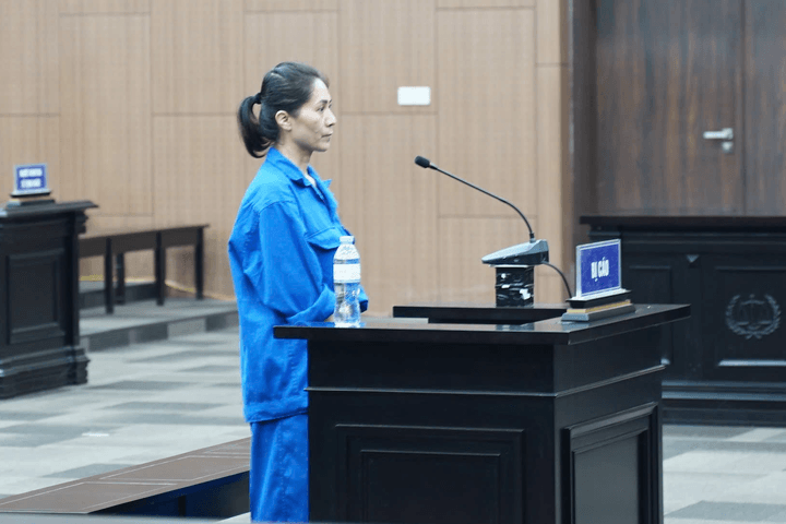 Bầu show “Về đây bốn cánh chim trời” lĩnh án
