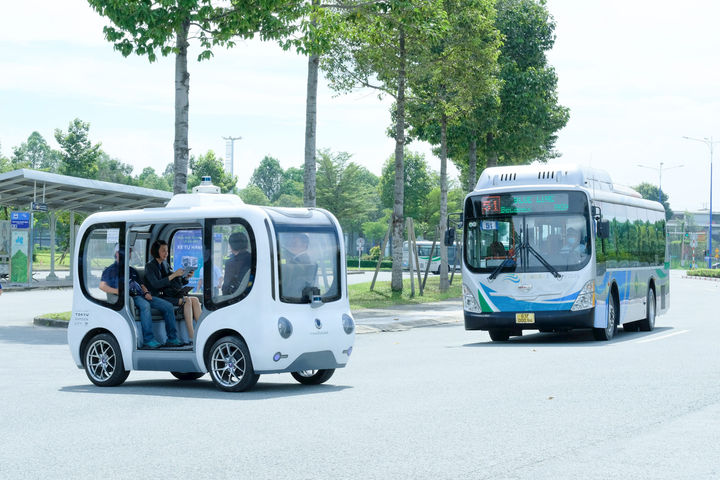 Hà Nội chính thức cho phép thử nghiệm xe buýt tự hành, robotaxi