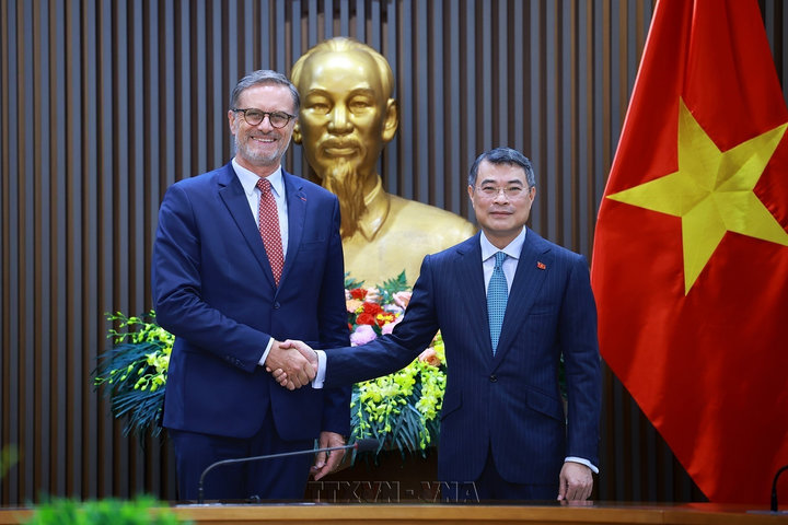 Thủ tướng Lê Minh Hưng tiếp Đại sứ Pháp: Pháp luôn coi trọng vai trò, vị thế ngày càng cao của Việt Nam tại khu vực và quốc tế