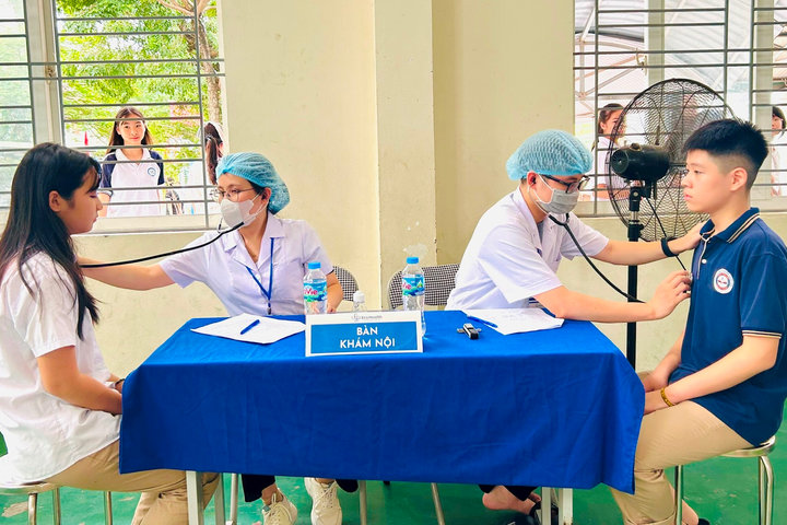 Phường Hoàng Mai chăm lo sức khỏe cho học sinh trước năm học mới