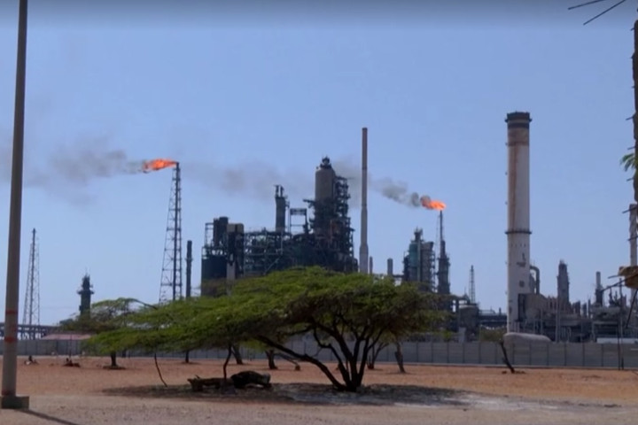 Mỹ tính dùng dầu Venezuela bổ sung kho dự trữ chiến lược