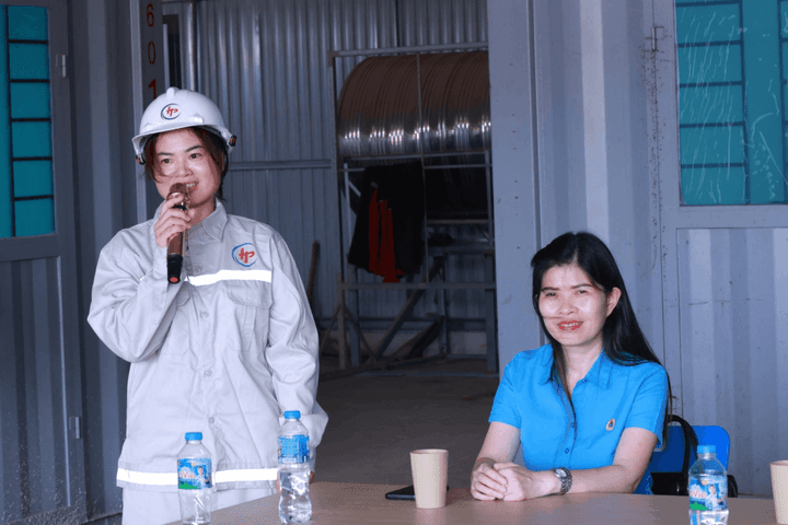 Không khí nhộn nhịp trên những đại công trường