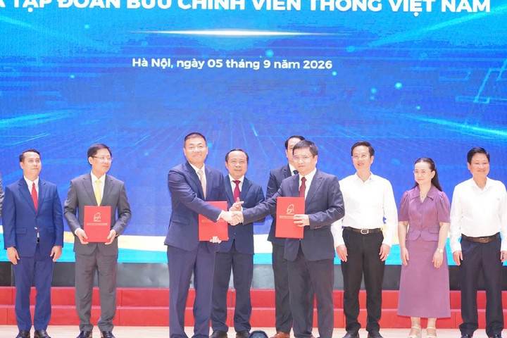 VNPT hợp tác Học viện Công nghệ Bưu chính Viễn thông phát triển đại học AI-Native