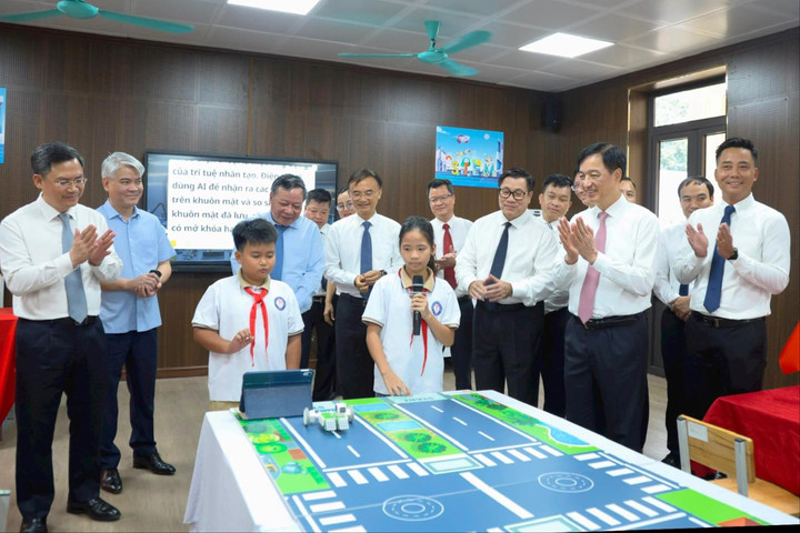 Từ một quyết định quyết liệt đến ngôi trường trên xã đảo Minh Châu