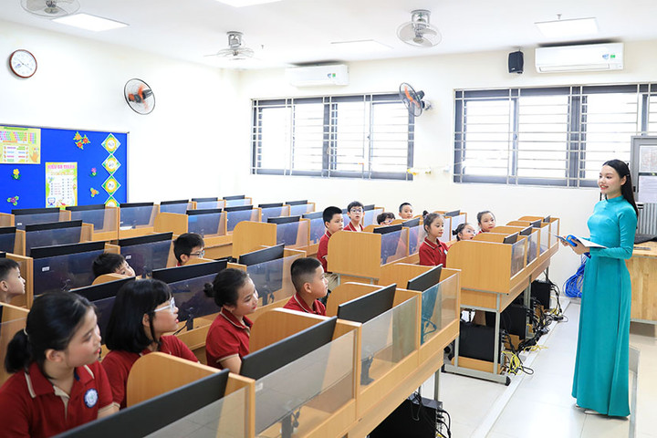 Công khai, minh bạch, bảo đảm quyền lợi của học sinh