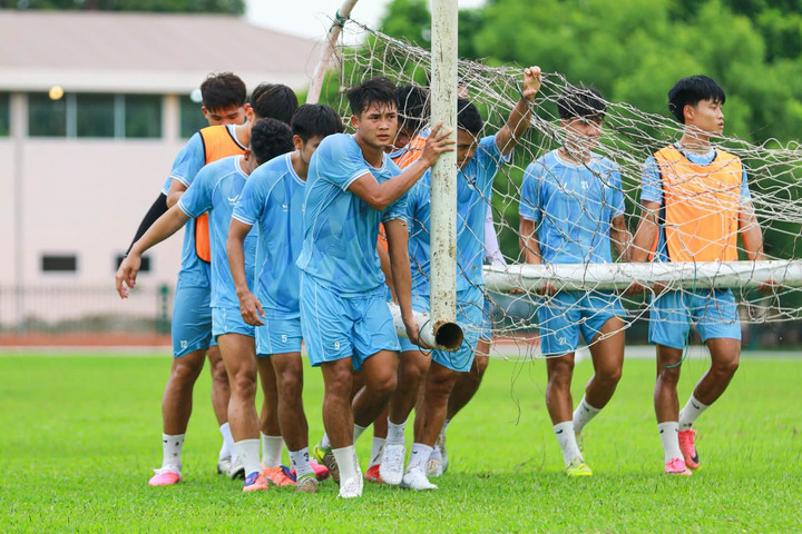 Nhiều đội bóng đá hạng Nhất thay tên: Cơ hội mới hay cuộc chơi khắc nghiệt?