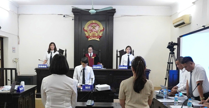 Chỉ vì tranh chấp khoảng không, hai phụ nữ phải hầu toà
