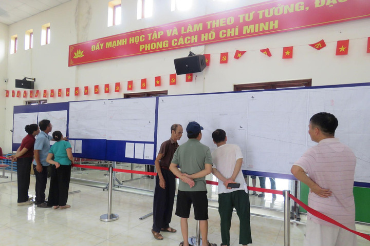 Xã Thiên Lộc: Đông đảo người dân tìm hiểu quy hoạch đô thị sông Hồng
