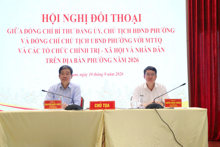 Bí thư Đảng ủy, Chủ tịch UBND phường Cửa Nam đối thoại trực tiếp với nhân dân