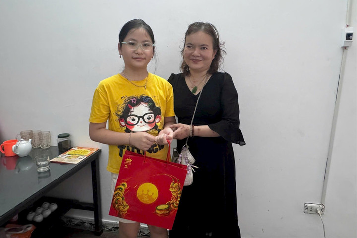 Mùa Trung thu ấm áp của những gia đình khiếm thị
