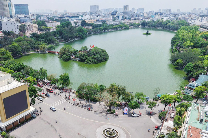 Linh thiêng Hồ Gươm