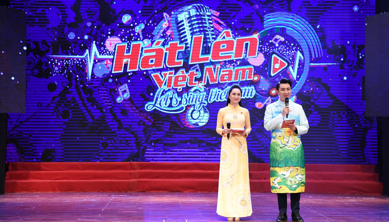 Chương trình nghệ thuật ''Hát lên Việt Nam''
