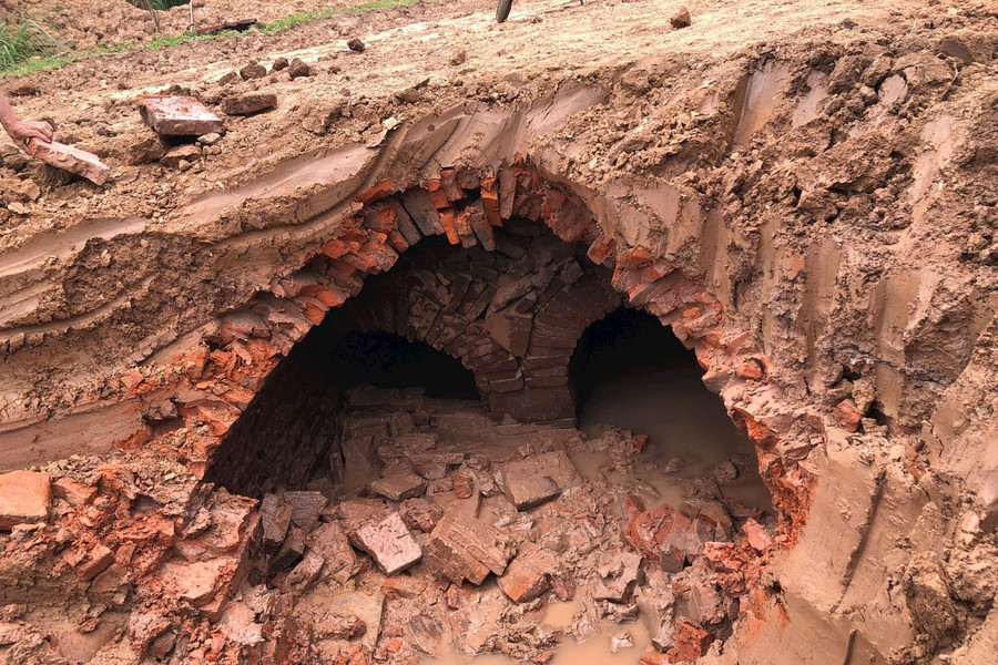 Sớm khai quật khẩn cấp khối gạch  xây nghi là ngôi mộ cổ