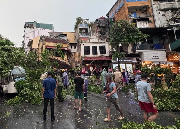 Hà Nội: Rà soát hơn 7.700 công trình và nhà ở ứng phó với bão số 3