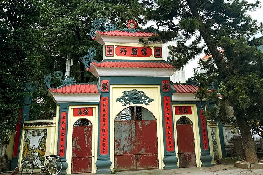 Bình yên Hiển Quang tự