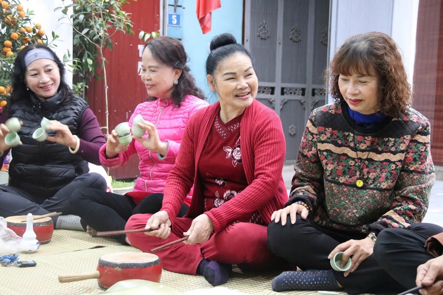 Bền bỉ giữ hồn trống hội