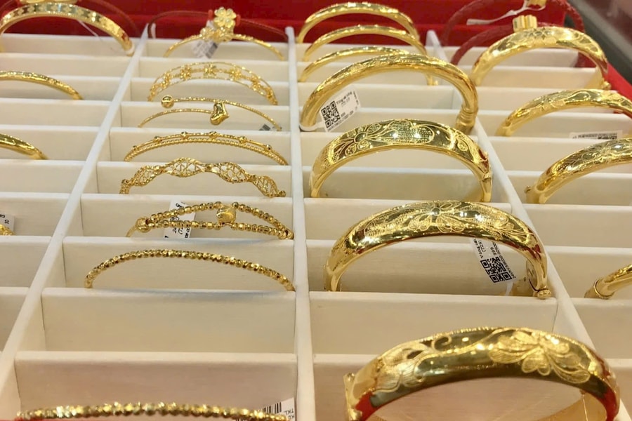 Sáng 2-5, giá vàng gần như đứng yên